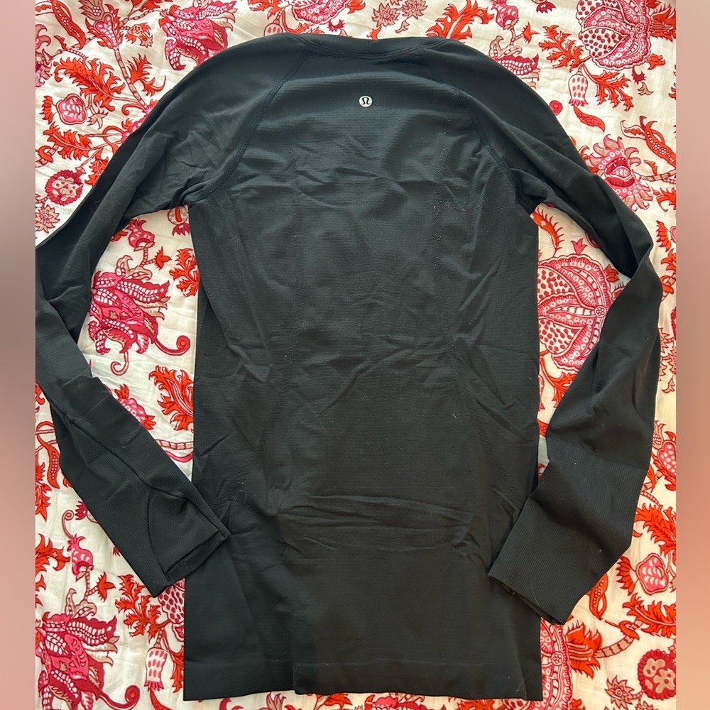 Lululemon long sleeve swiftly tech 2.0